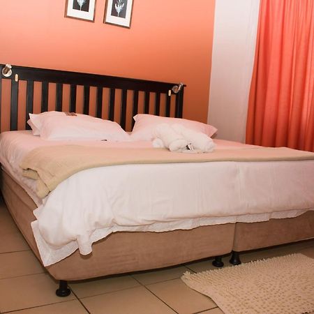 Tina'S Bed And Breakfast Swakopmund Exteriér fotografie