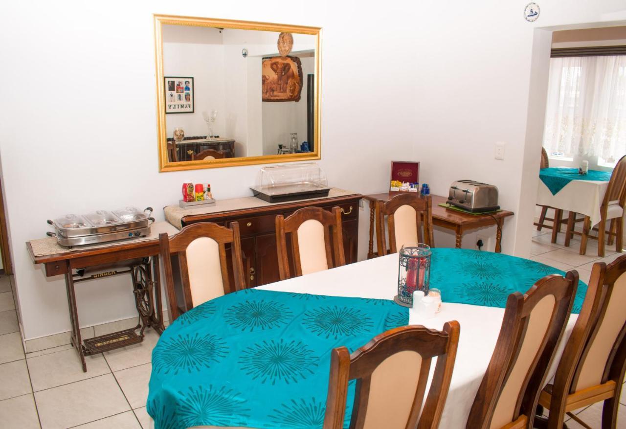 Tina'S Bed And Breakfast Swakopmund Exteriér fotografie